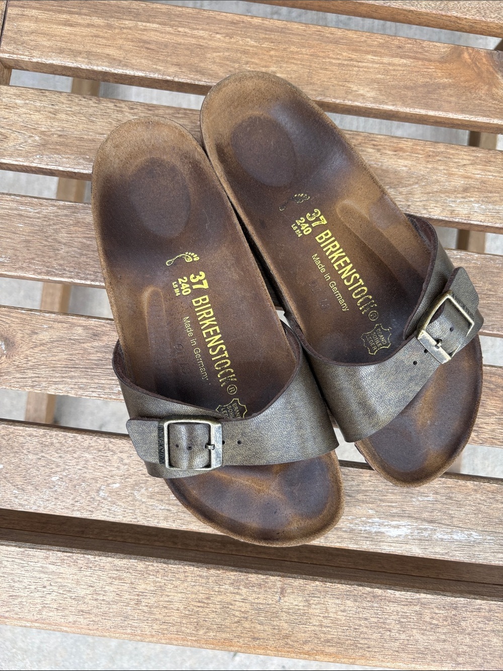 Birkenstock Madrid Sandals EU 37  (6.5-7). Slide. Bronze / Brown color